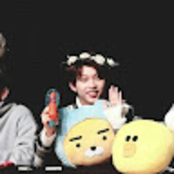 Meet your Posher, Carly - Picture 1 of 1